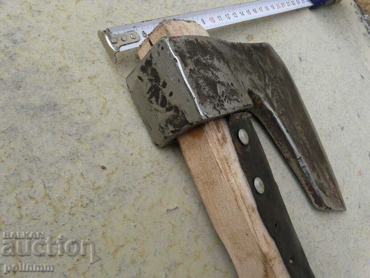 Δημοπρασία Βουλγαρικό σφυρήλατο τσεκούρι - 611