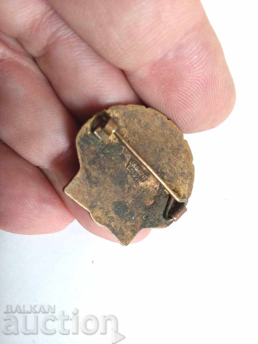 Auction  Vintage enameled badge with Shell Oil / Petrol logo from Ga