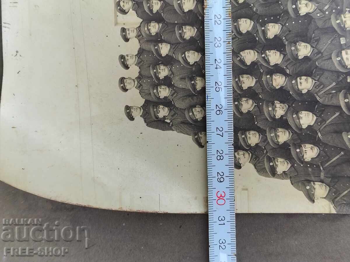 Голяма военна снимка с цена € 0.11 | 0.22 лв.