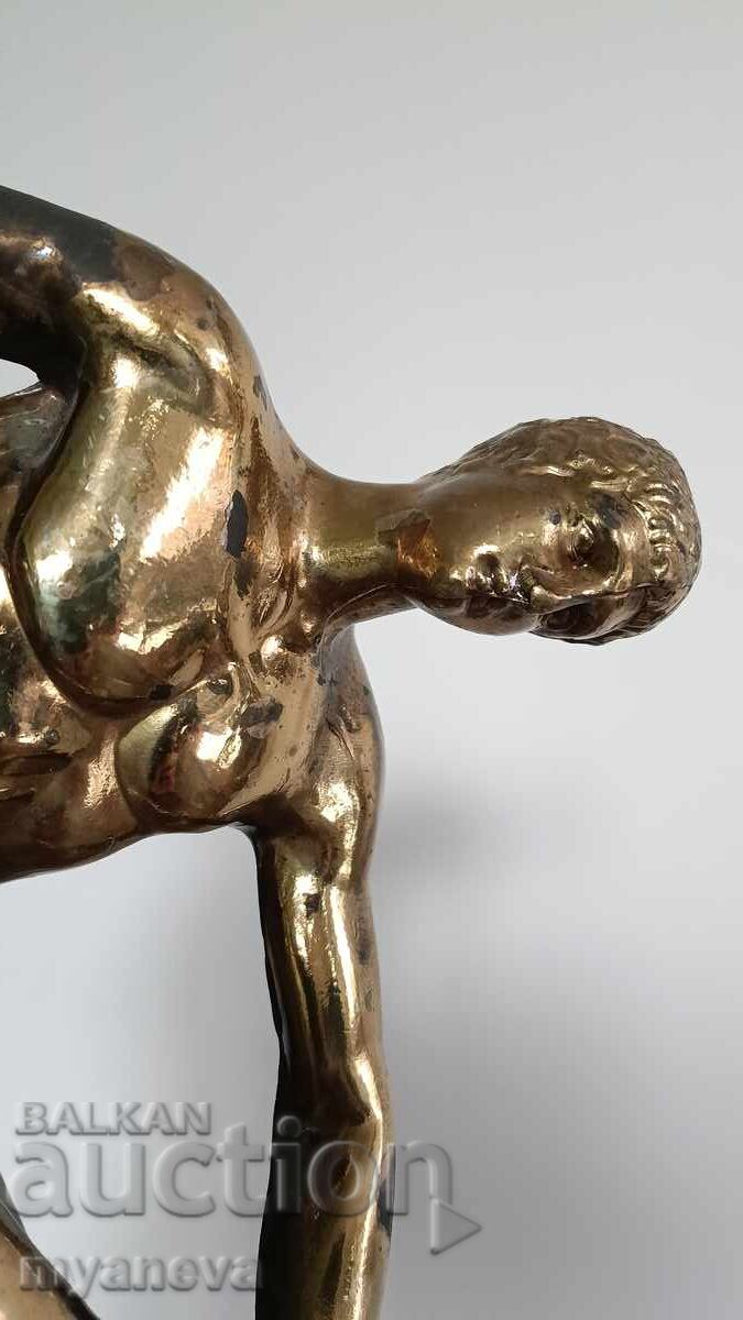 «Ο Δισκοβόλος», μεταλλικό αγαλματίδιο με τιμή € 70.00 | 136.91 BGN