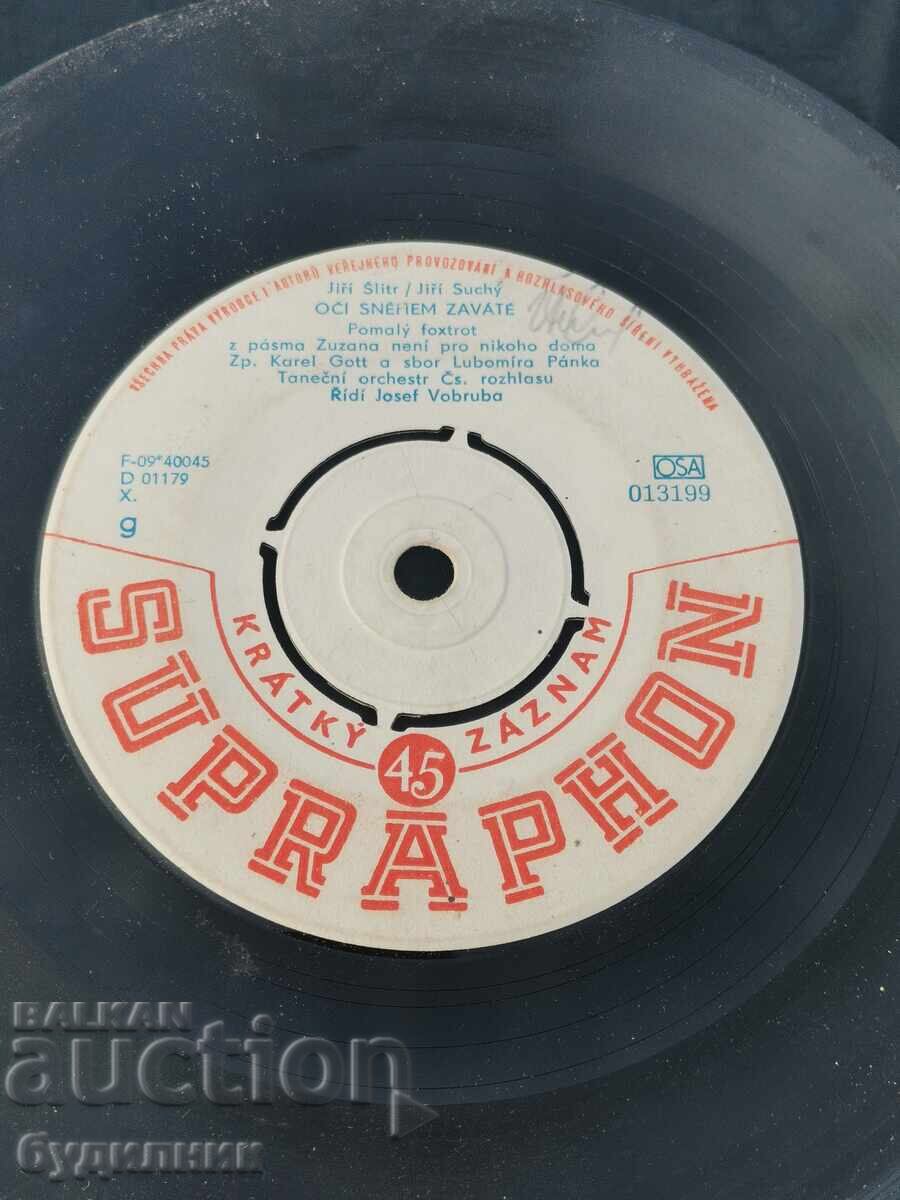 I am listing over 100 vinyl records. Super low price. ENDING AUCTION
