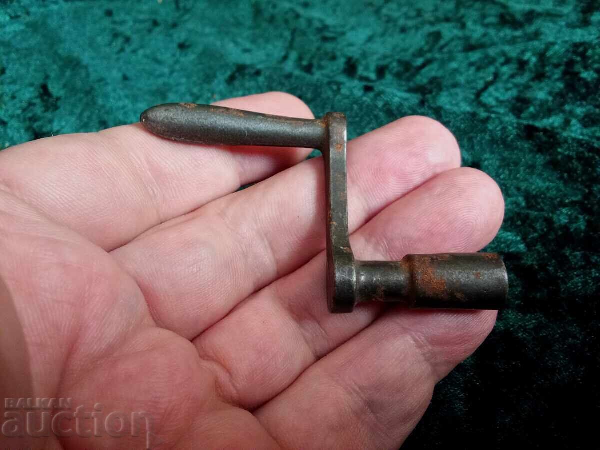 παλιά ρολογάδικη μανιβέλα - κλειδί για ρολόι τοίχου - 5