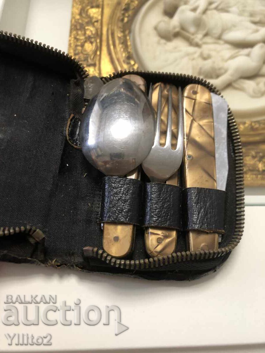 Τουριστικό κιτ Petko Denev με τιμή € 30.00 | 58.67 BGN