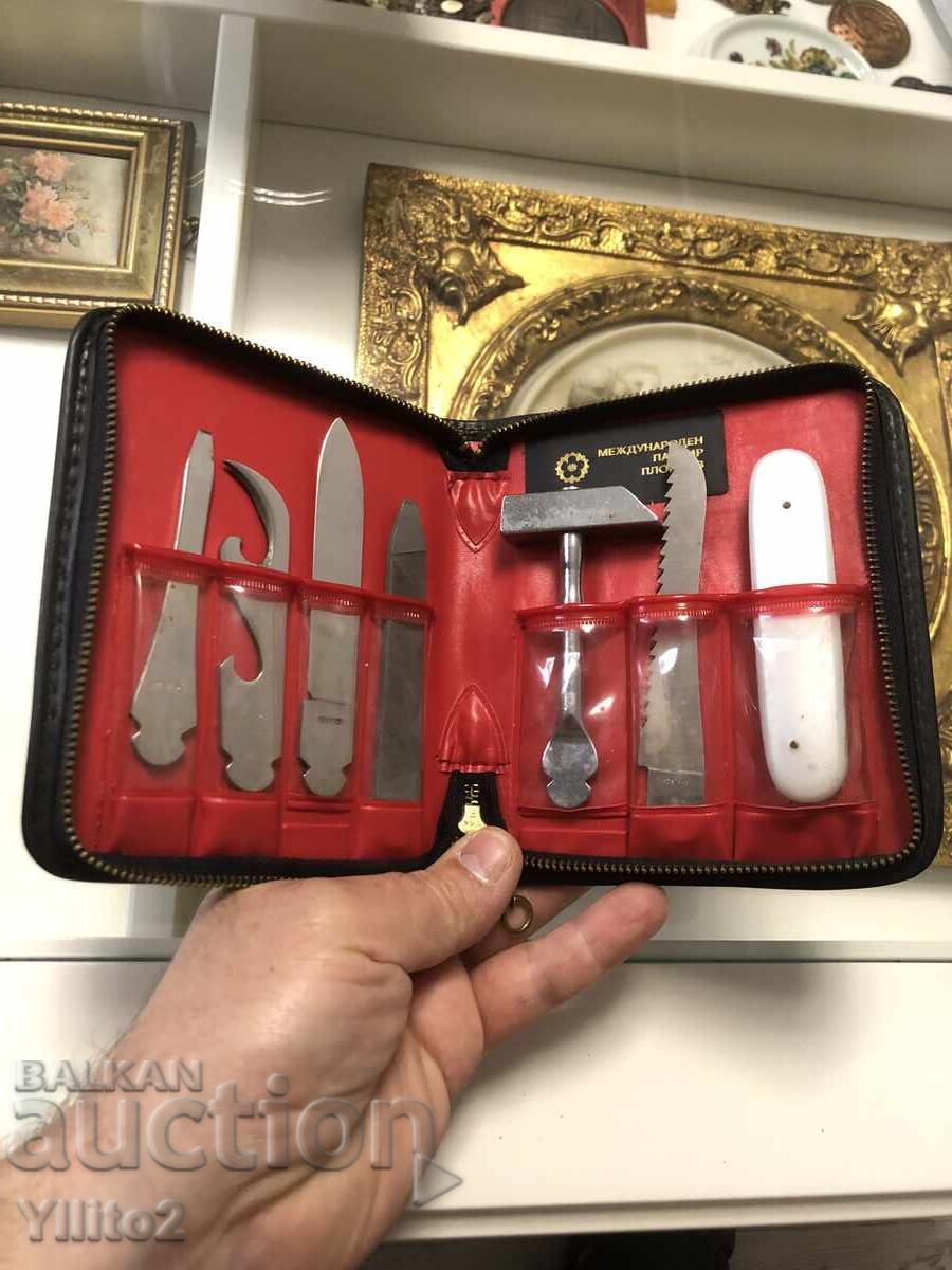 Cuțit japonez multitool Târgul Internațional Plovdiv