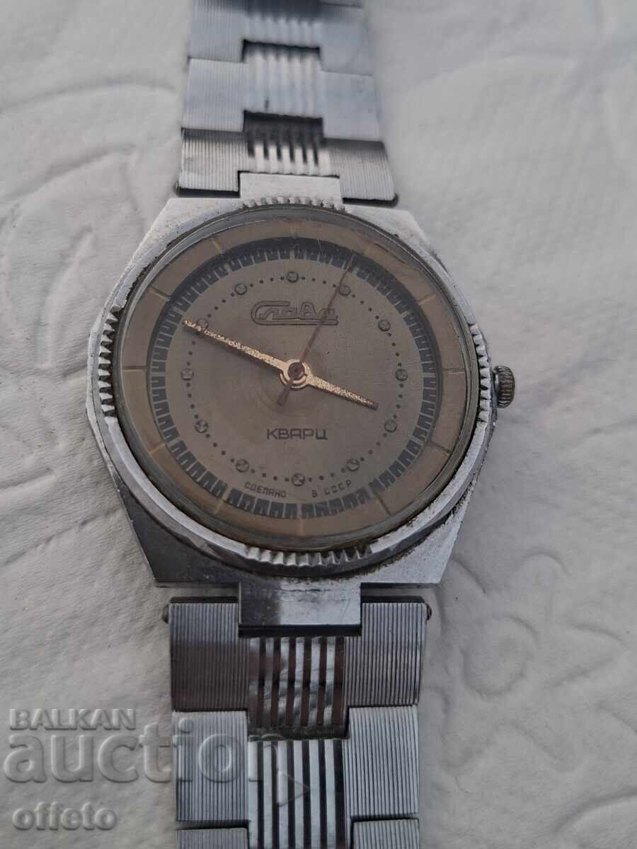 ЧАСОВНИК СЛАВА КВАРЦ