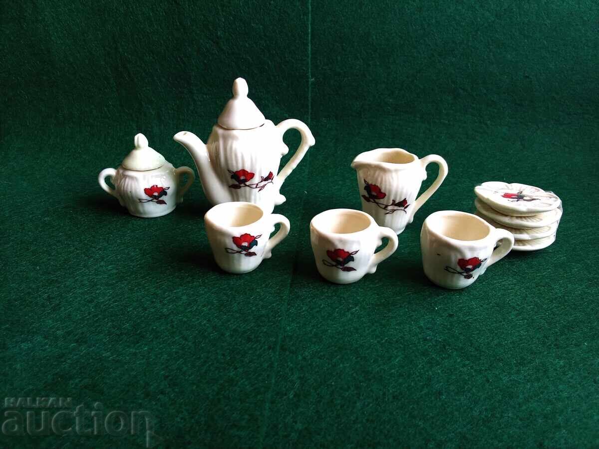 комплект миниатюрни порцеланови съдове - 6