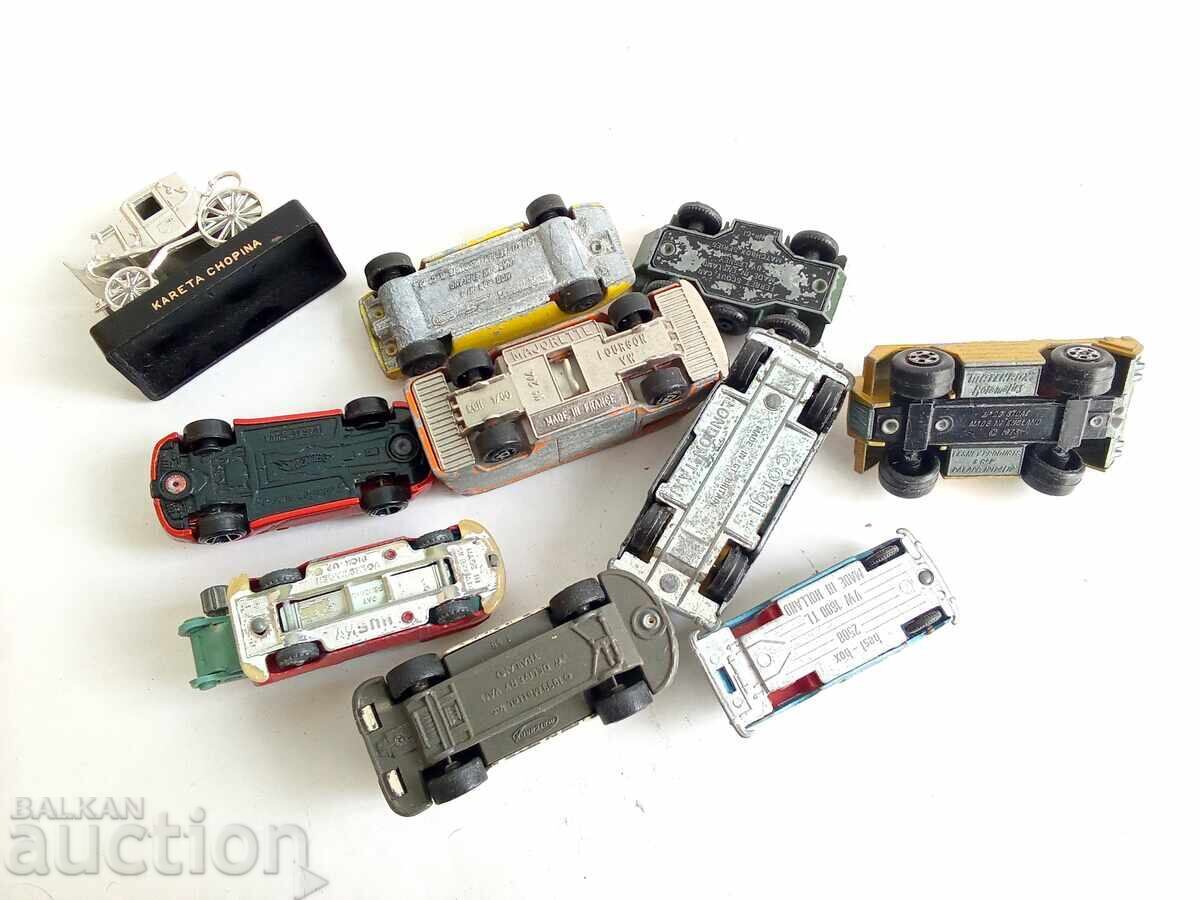 Auction  vintage toy cars