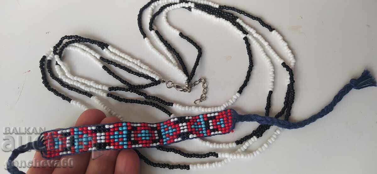 Auction  Bead bracelet and necklace