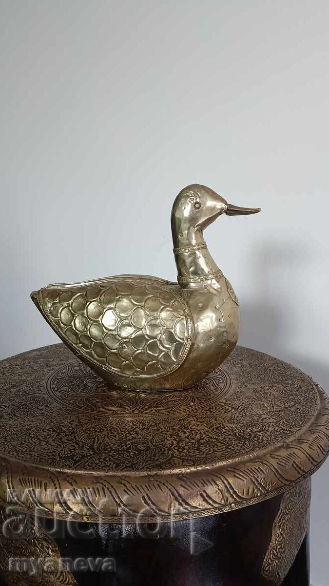 Delivery of Indian solid wood duck figurine with metal fittings