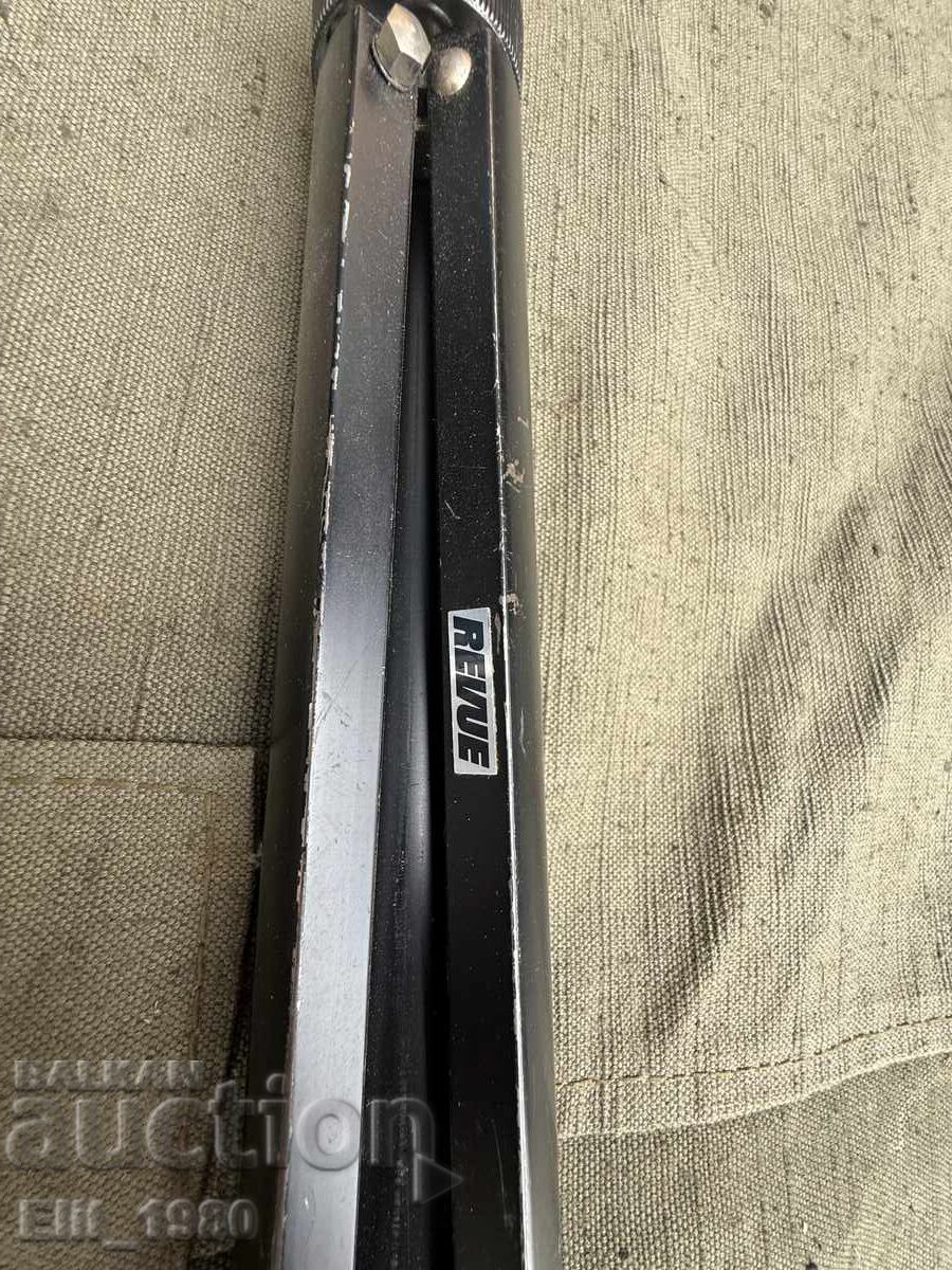 Τρίποδο με τιμή € 15.00 | 29.34 BGN