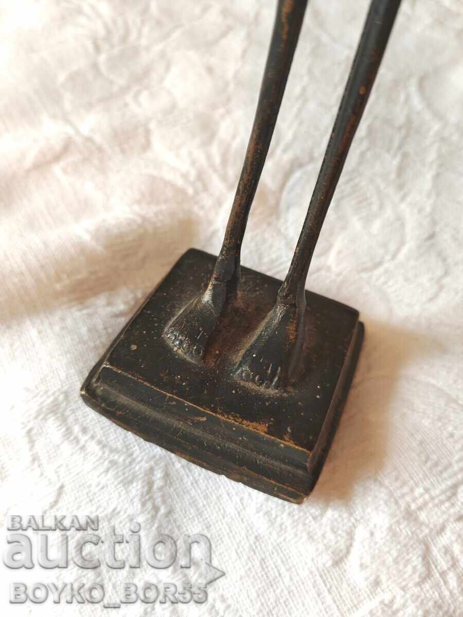 Sculptură veche din bronz, mică plastică - 6