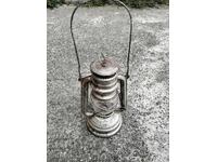 Lampă veche cu gaz, felinar cu gaz