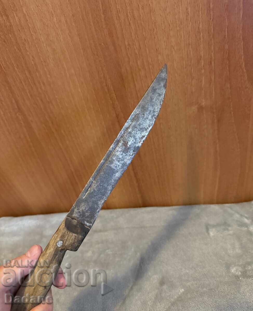 Vechi cuțit forjat bulgăresc cu preț € 0.01 | 0.02 BGN