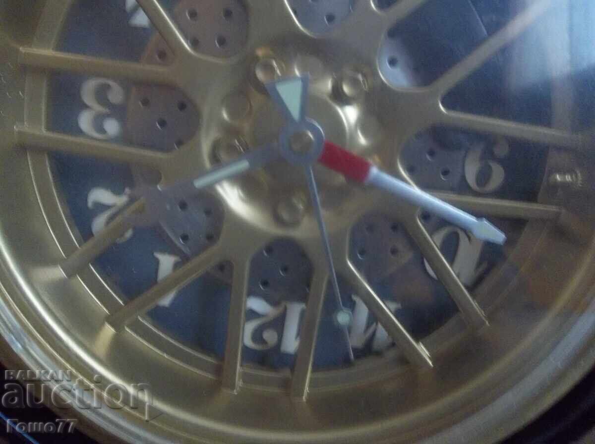 Ceas cu preț € 10.00 | 19.56 BGN