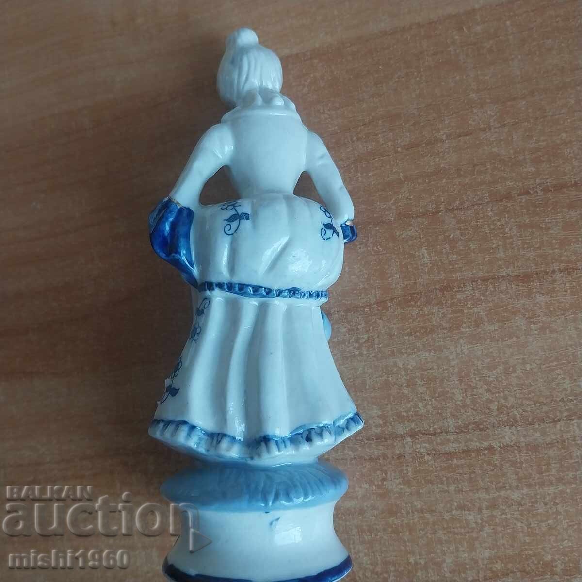 Γυναικεία φιγούρα από πορσελάνη με τιμή € 6.00 | 11.74 BGN