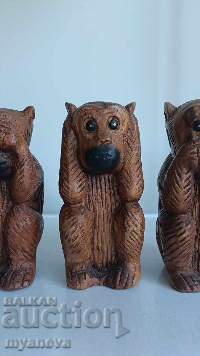 Παράδοση Trite mŭdri maĭmuni, dŭrvorezbi ot Indoneziya