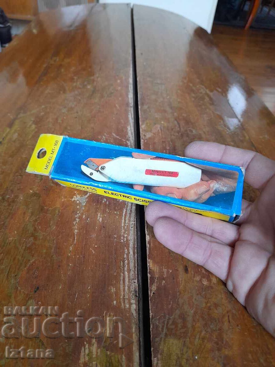 Licitație Foarfecă electrică veche