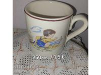 Cană din porțelan pentru copii