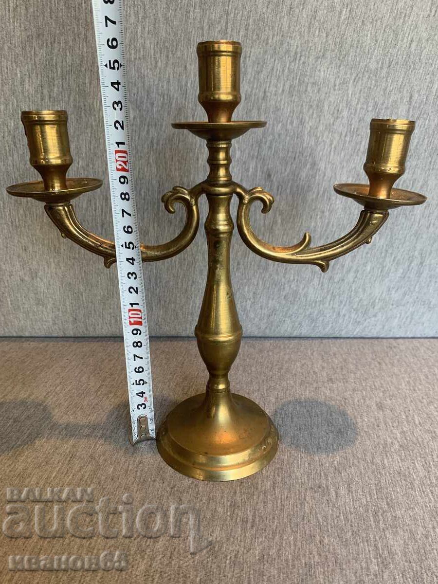 Δημοπρασία Μπρούτζινος πολυέλαιος με τρία μπράτσα