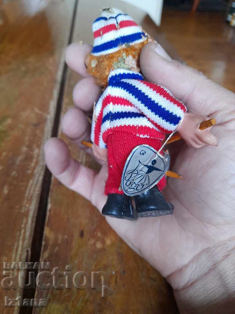 Auction  Old toy hedgehog