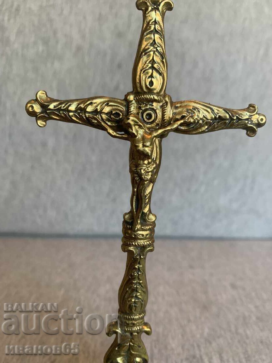 Доставка на стар настолен бронзов кръст