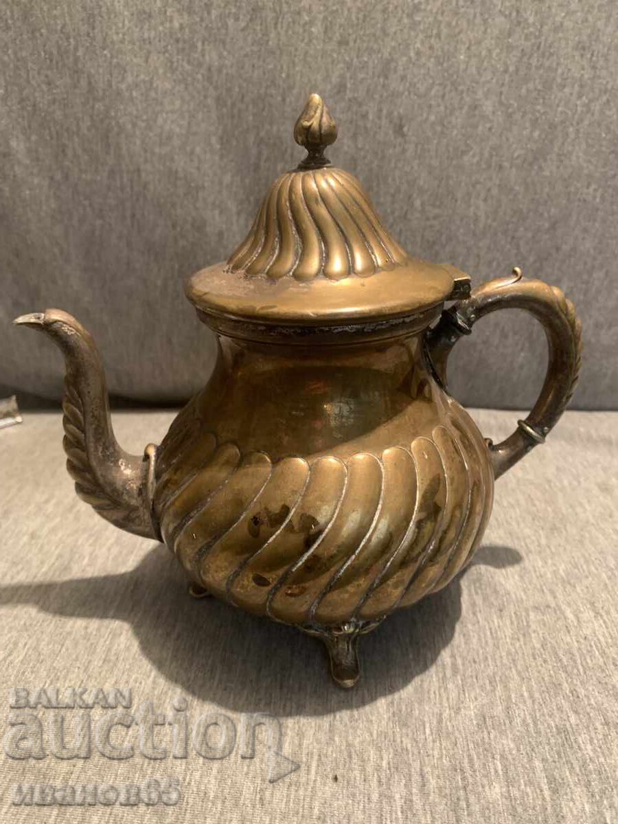 бронзов чайник