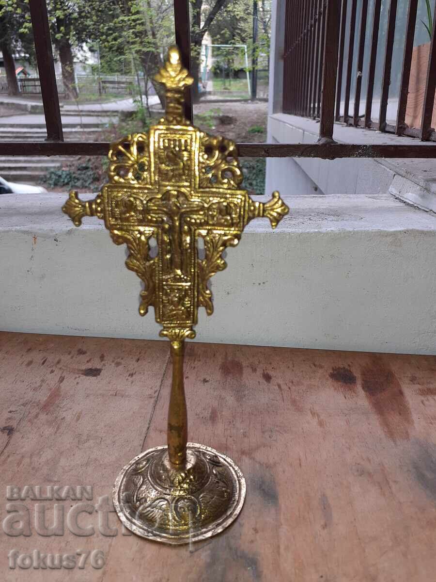 Παράδοση Ορθόδοξος μπρούτζινος επιτραπέζιος σταυρός εσταυρωμένος θρησκεία εικόνα