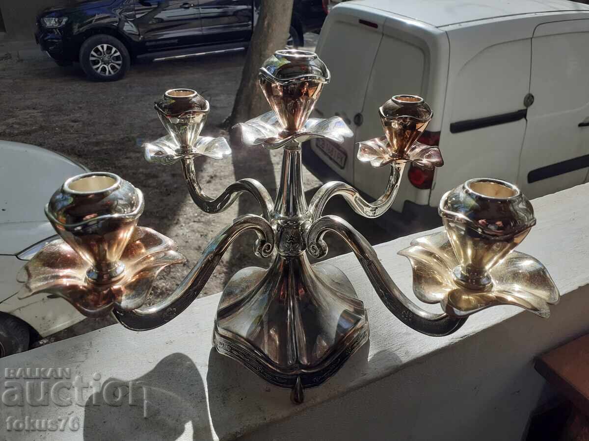 Аукцион Страхотен модерен и изящен посребрен свещник