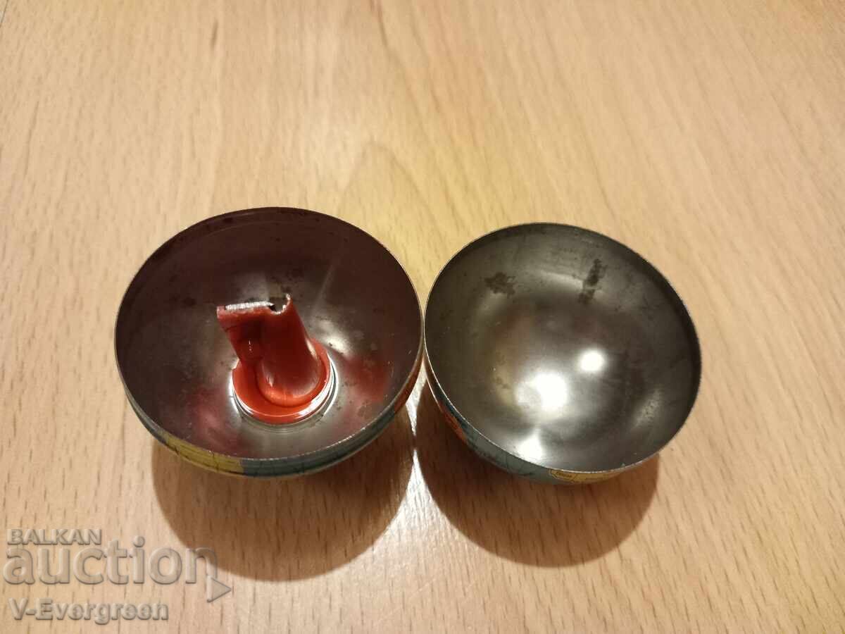 Licitație Ascuțitoare de creioane vintage anii '70 în formă de glob, fabricată în Germania Licitație Ascuțitoare de creioane vintage anii '70 în formă de glob, fabricată în Germania