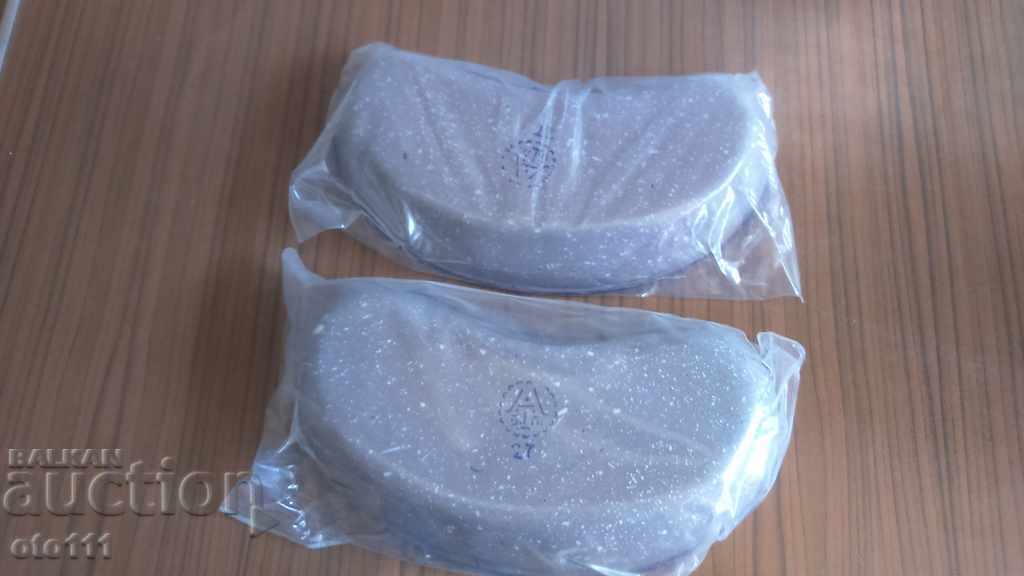 Licitație MEDICALE VECHI, BAZINE SMALTATE - 2 buc