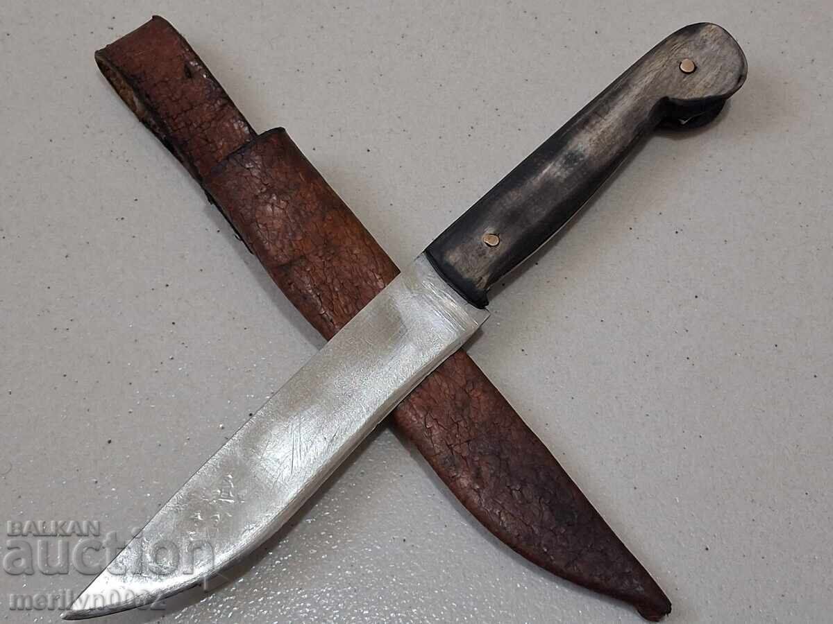 Cuțit de cioban gravuri karakulak plăsele din corn de bivol teacă cu preț € 68.90 | 134.76 BGN