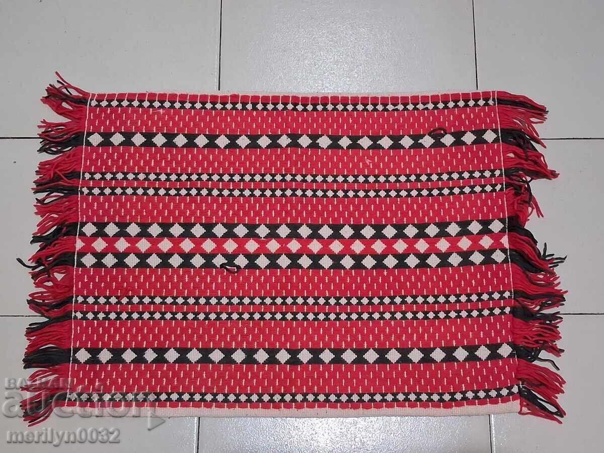 Articol interior husa de perna cu broderie bulgareasca