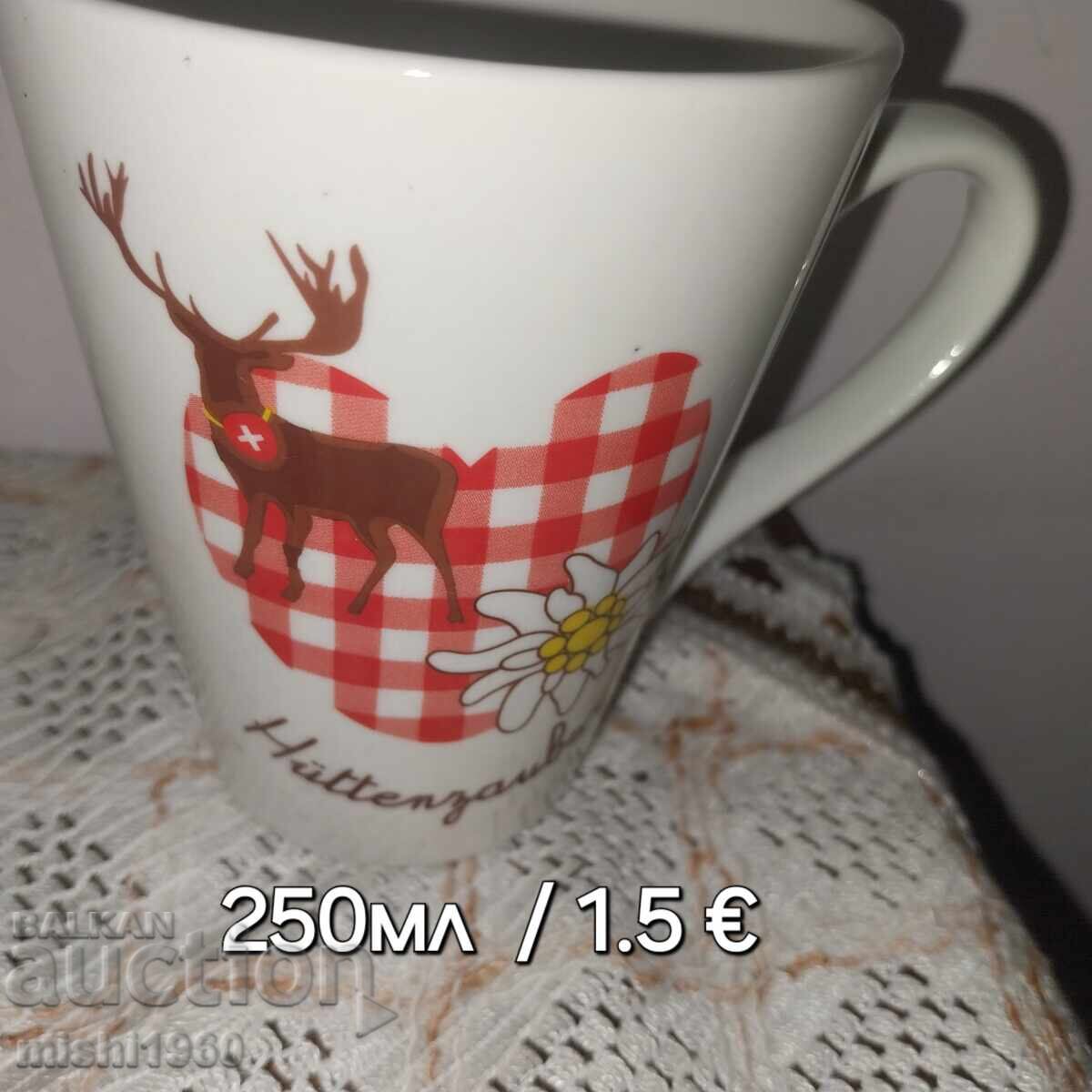 Cană de ceai din porțelan