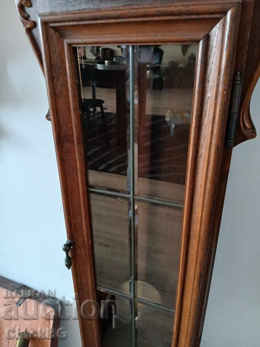 Ceas de perete german FHS cu preț € 199.00 | 389.21 BGN