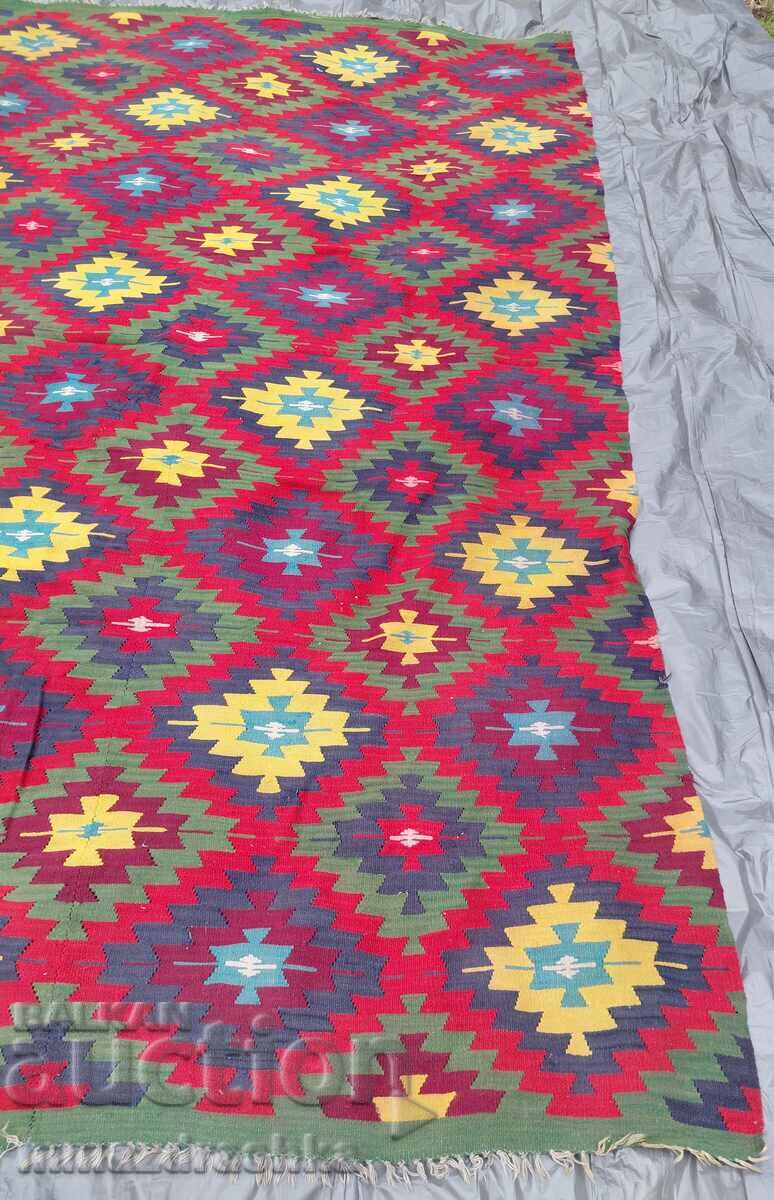 Teteven carpet with price € 0.19 | 0.37 BGN