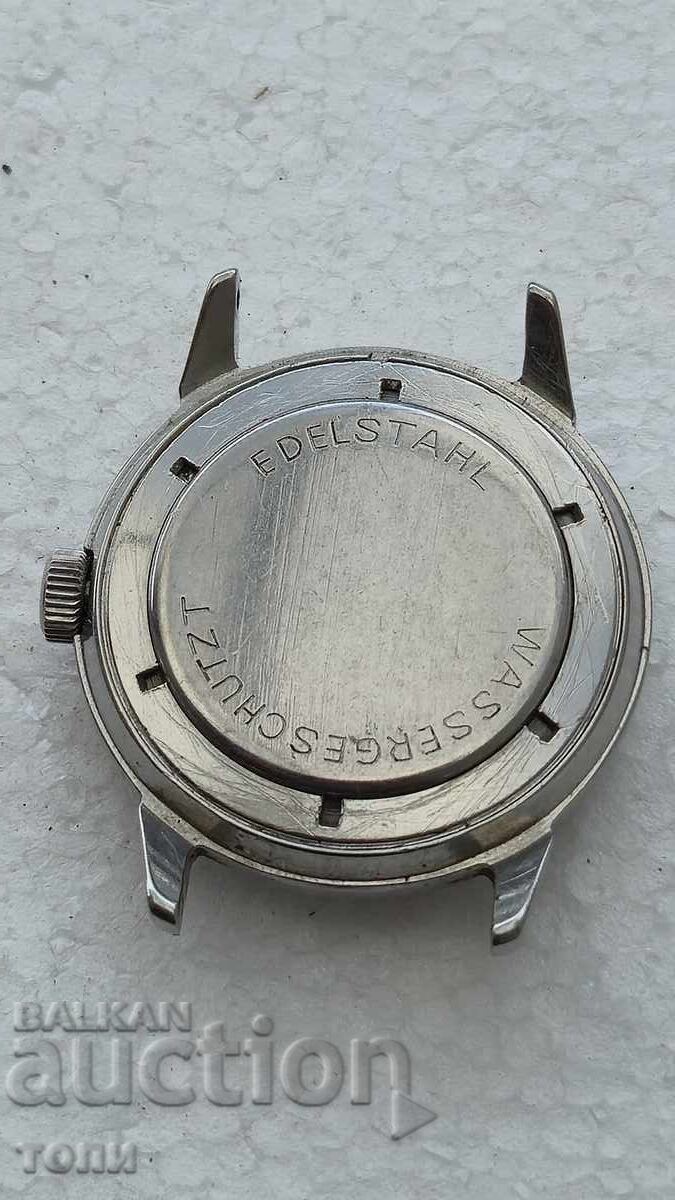 Delivery of UMF RUHLA GERMANY RARE STEEL HELMET WORKING NO RESERVE !!!