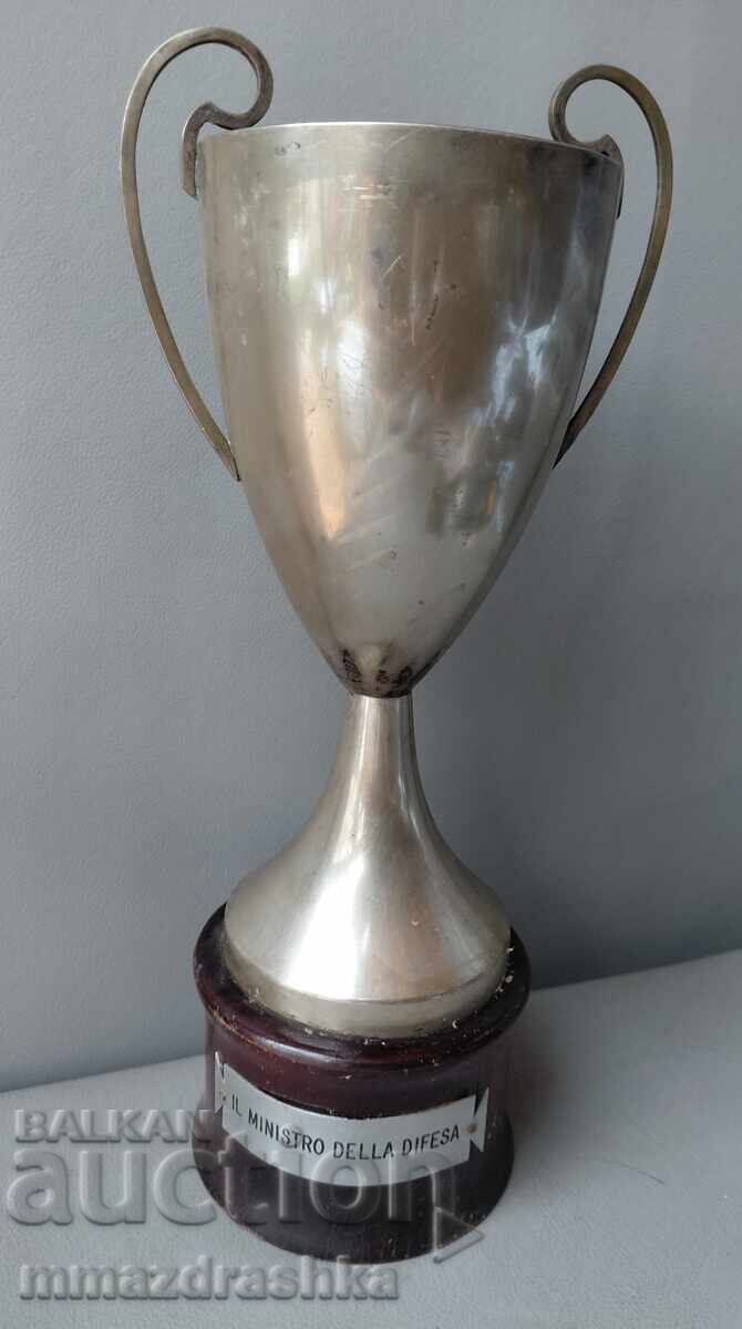 Delivery of Ski competition trophy 1968