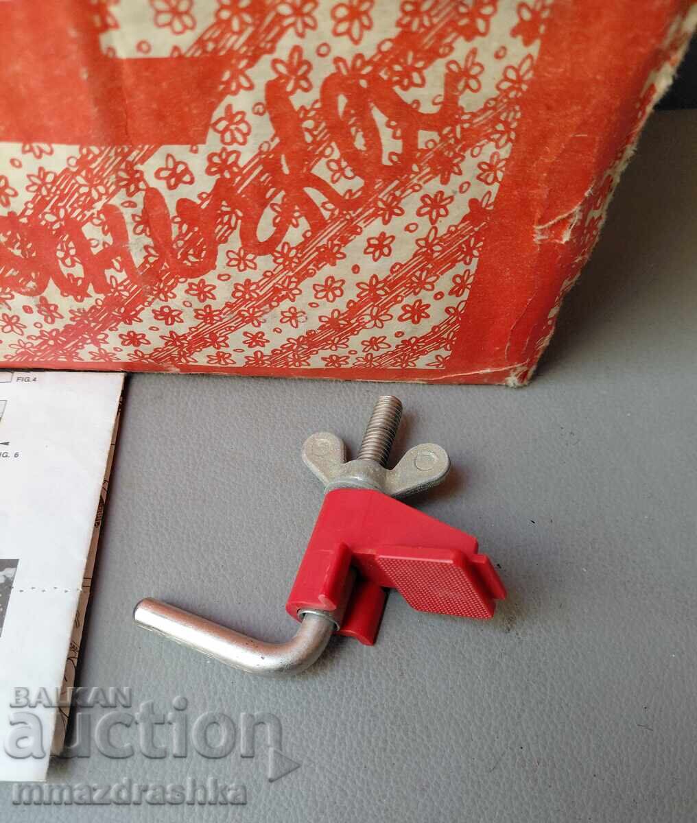 Delivery of Children's sewing machine Dnipryanochka with box