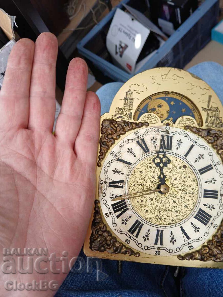 Доставка на Dutch style wall clock with moonphase (WUBA / Warmink)