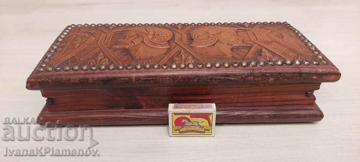 Кутия дървена винтидж капак облечен с кожа за ценители - 6