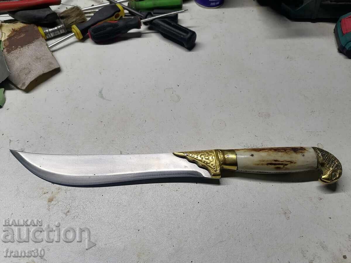Eagle handle knife