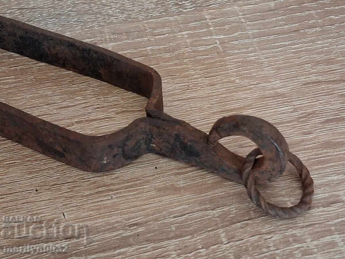 Стар дилаф, маша, ковано желязо за пещник с цена € 28.84 | 56.41 лв.