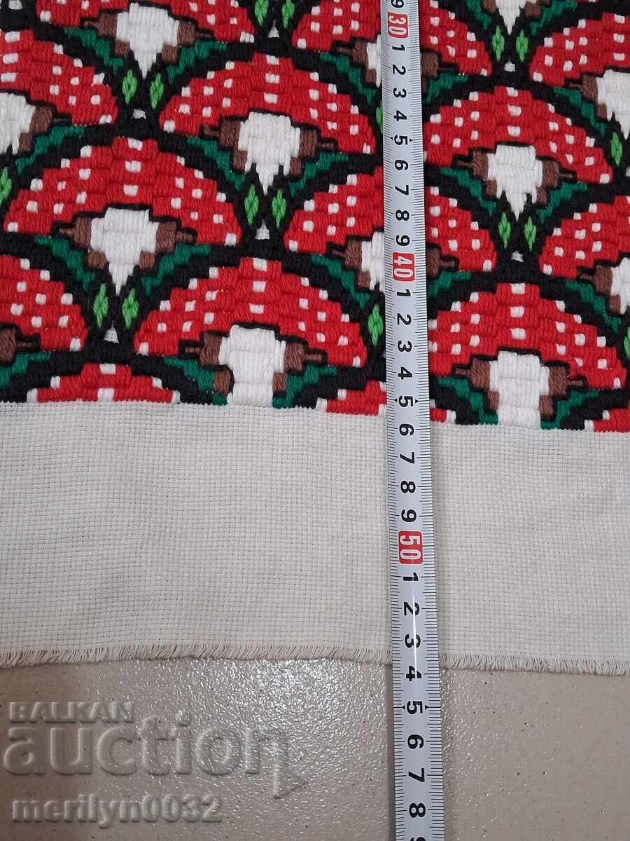 Παράδοση Κέντημα για μαξιλαροθήκη κοστουμιών