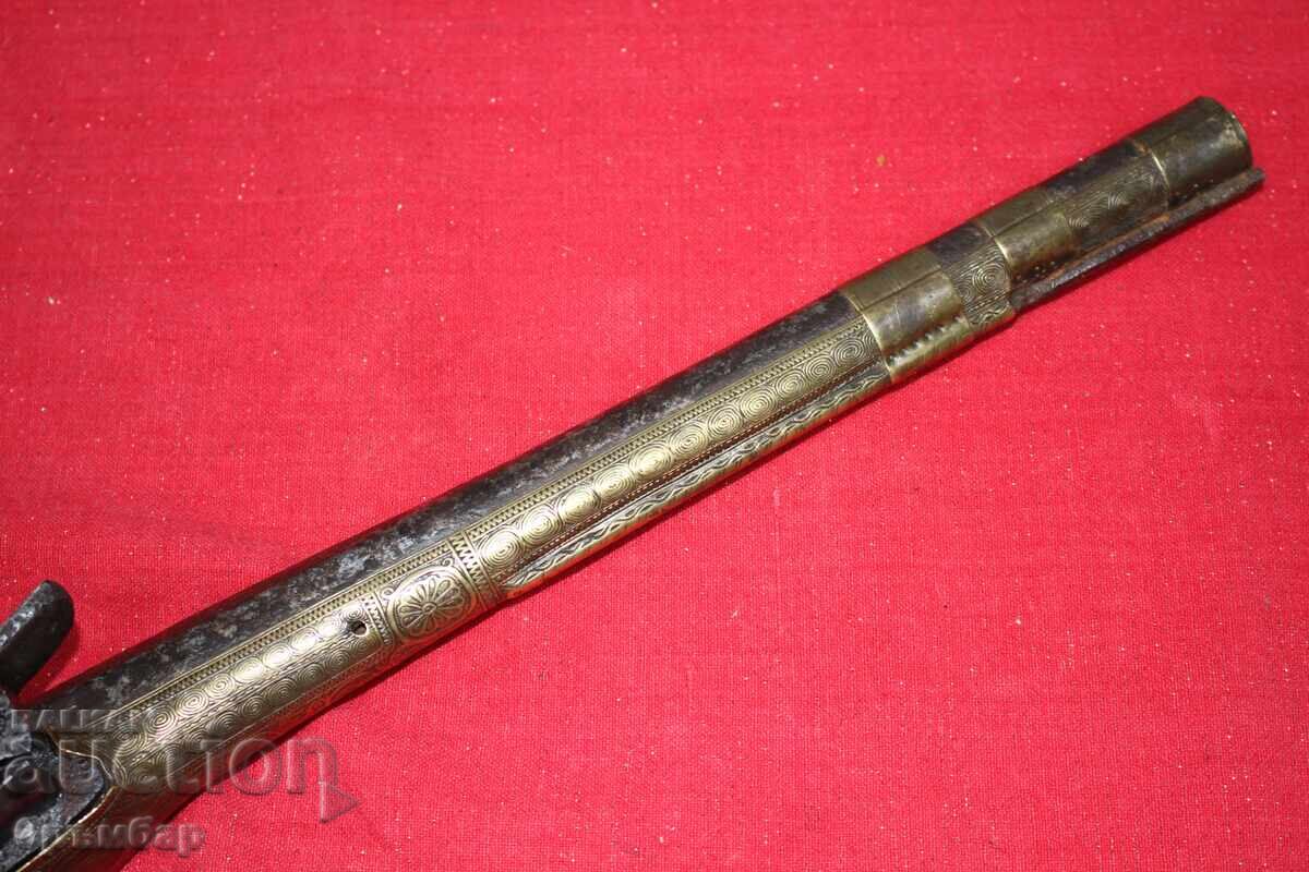 Licitație Pistol cu cremene arnăuțesc. Funcționează excelent