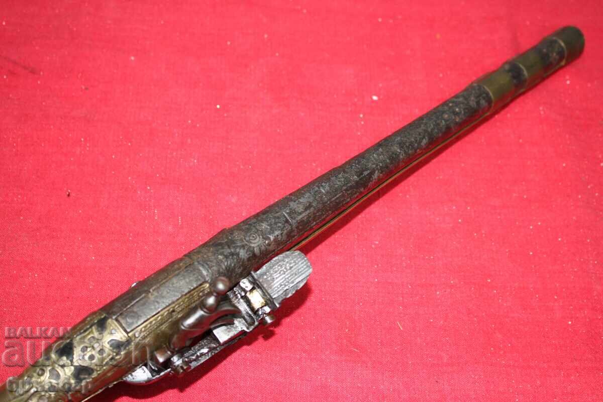 Livrarea Pistol cu cremene arnăuțesc. Funcționează excelent