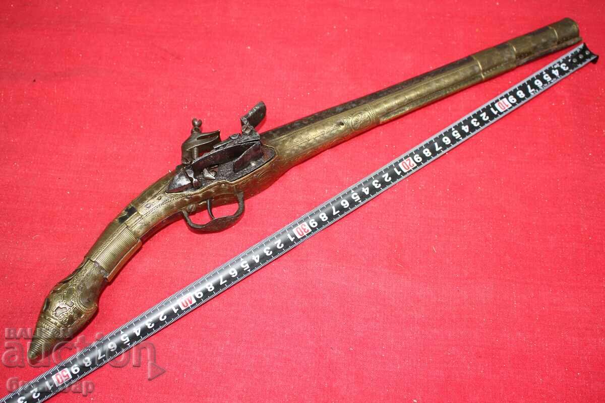 Pistol cu cremene arnăuțesc. Funcționează excelent