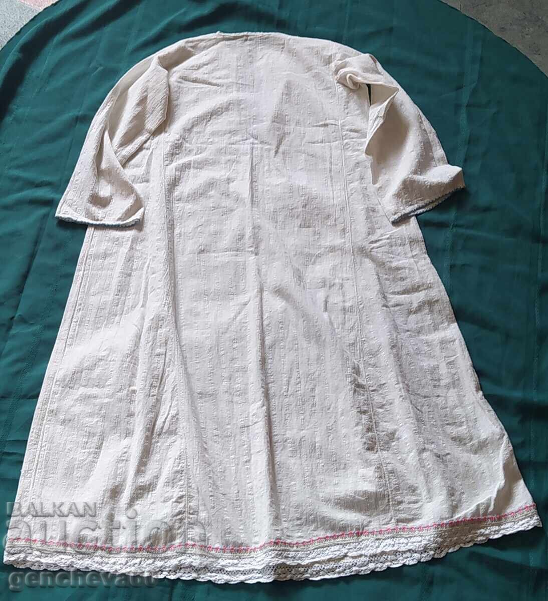 Women's long linen shirt with price € 70.00 | 136.91 BGN