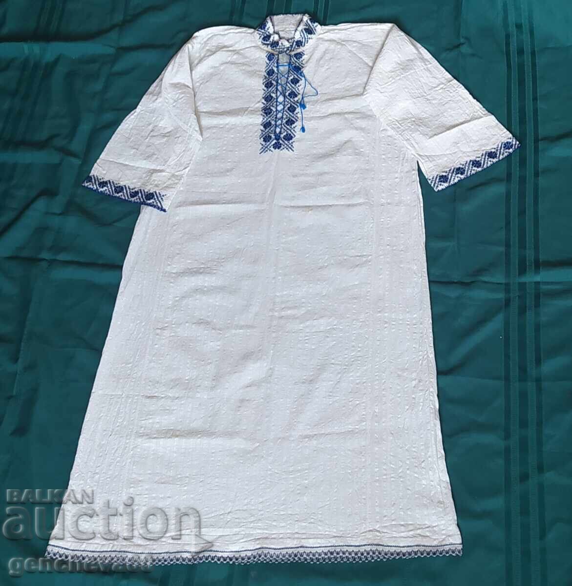 Кенарена женска риза за носия