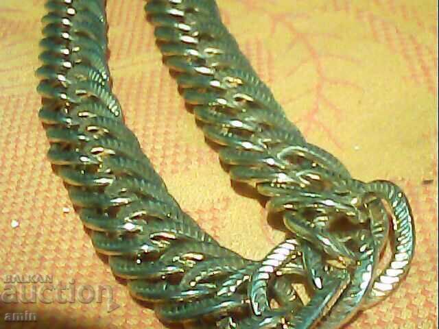 Όμορφο αλυσίδα επιχρυσωμένη Δαμασκού 125 γραμμαρίων με τιμή € 5.00 | 9.78 BGN