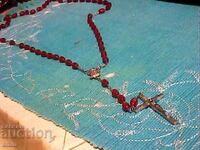 Όμορφο κολιέ με σταυρό από φυσική πέτρα